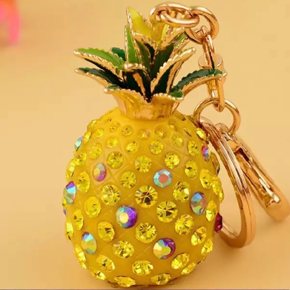 PINEAPPLE RHINESTONE KEYRING